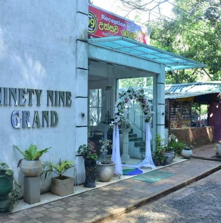 Ninety Nine Grand Hotel Бадула Екстериор снимка